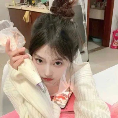 腰间持枪